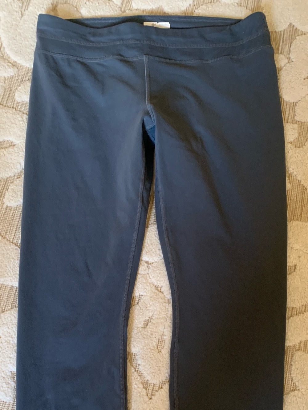 Columbia Woman’s Work out pants - L